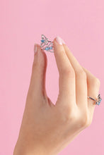 Load image into Gallery viewer, Butterfly Twisted Ring