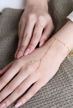 Load image into Gallery viewer, Classic hand chain

